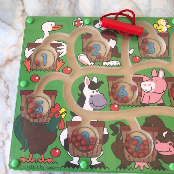 Melissa & Doug Magnetic Wand Number Maze - Picture 3 of 6